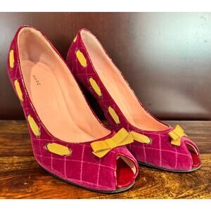 Marc by Marc Jacobs Magenta Quilted Velvet Peep Retro Toe Heels Pumps